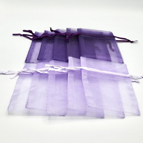 gift wrapping supplies