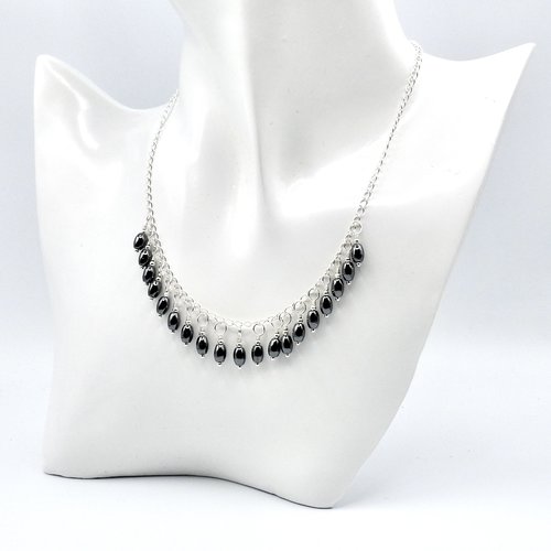 black necklace for women
