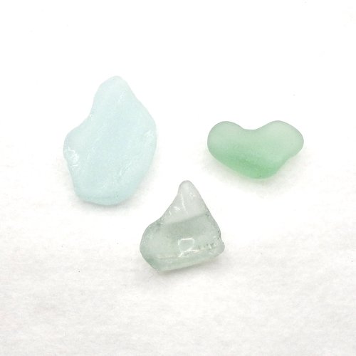 Real Sea Glass Pieces Unique Shapes Heart Bottleneck Collectible Beach Display